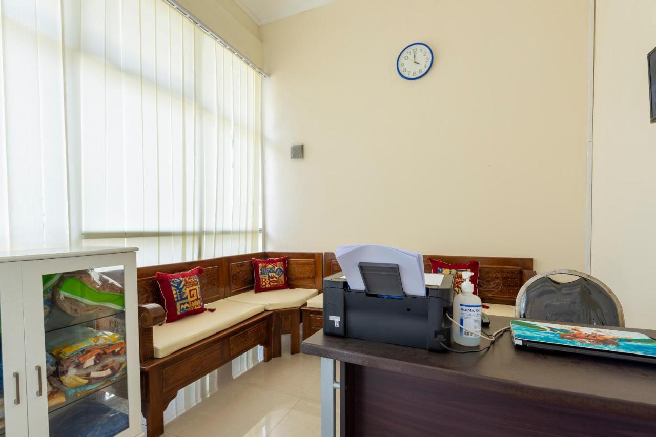 Oyo 3706 Griya Tentrem Syariah Lamongan Extérieur photo