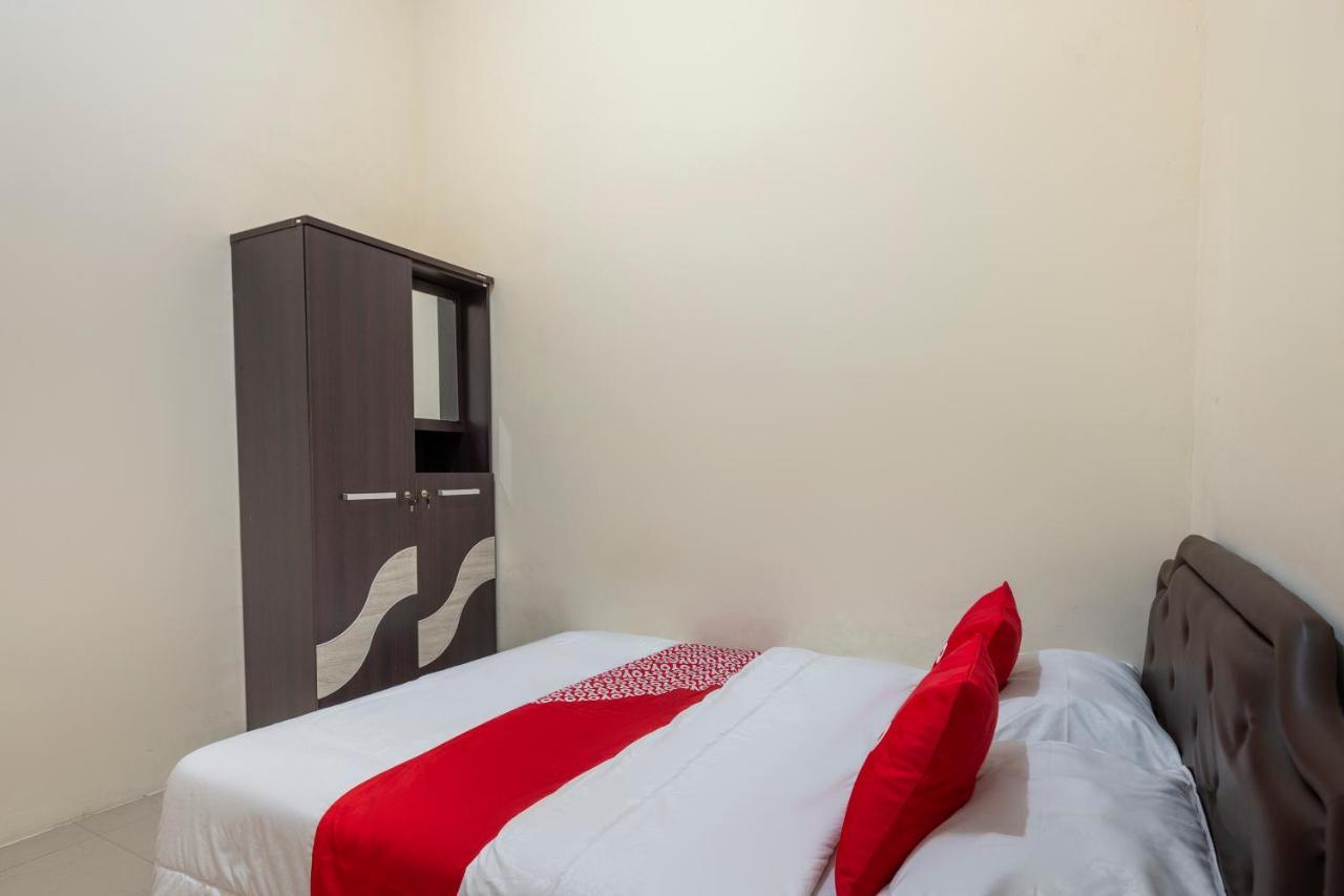 Oyo 3706 Griya Tentrem Syariah Lamongan Extérieur photo