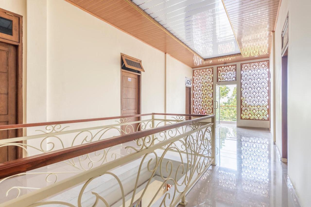 Oyo 3706 Griya Tentrem Syariah Lamongan Extérieur photo
