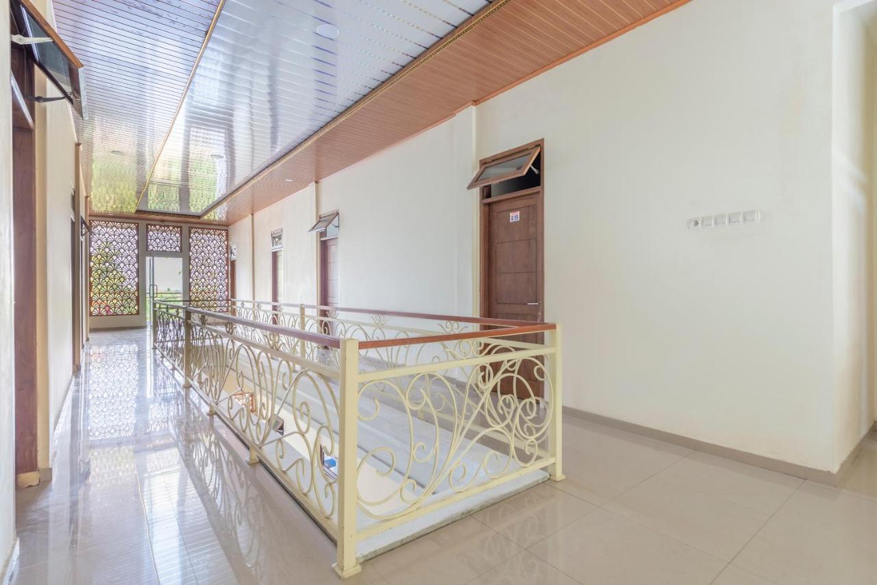 Oyo 3706 Griya Tentrem Syariah Lamongan Extérieur photo